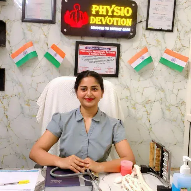 Dr. Chahak Singhal at the Physio Devotion centre